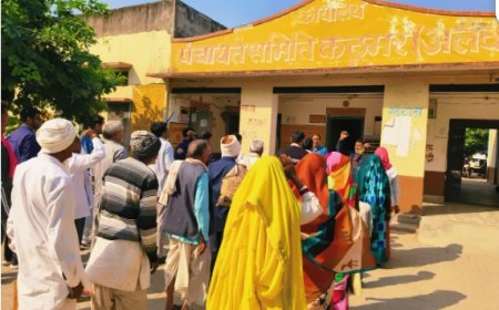 कठूमर पंचायत समिति में राष्ट्रगीत ‘‘वंदे मातरम’’ के 150 वर्ष पूर्ण होने के उपलक्ष्य में गायन कार्यक्रम का हुआ आयोजन