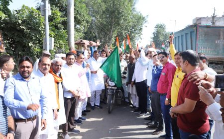 हाथों में तिरंगा, होंठों पर वन्दे मातरम् — खैरथल-तिजारा ने दिखाया देशप्रेम का अद्भुत संगम