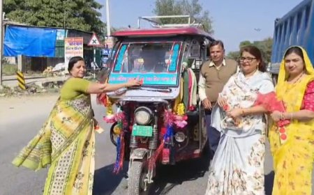 सड़क सुरक्षा कार्यक्रम के अंतर्गत वाहन चालकों को यातायात नियमों के बारे में जागरूक किया
