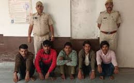 जुरहरा थाना पुलिस की कार्यवाही, 5 साइबर ठग गिरफ्तार; 2 बाल अपचारी डिटेन