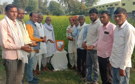 सकट में आदिवासी नेता बिरसा मुंडा की जयंती मनाई