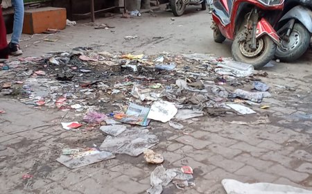 हड़ताल पर सफाई कर्मचारी, गली,चौराहों व बाजारों में लगा कूड़ों का ढ़ेर