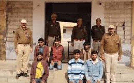 पीपलखेड़ा जंगल से 6 साइबर ठग गिरफ्तार: 6 मोबाइल, 1 ATM कार्ड, 8 सिम कार्ड जब्त