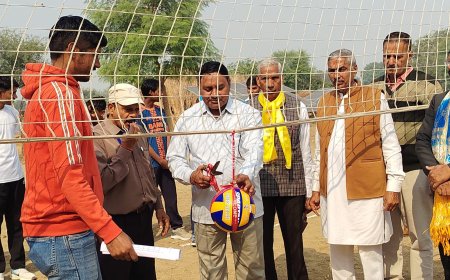 कठूमर में दो दिवसीय अंतर महाविद्यालय महिला और पुरुष वॉलीबॉल प्रतियोगिता का हुआ शुभारंभ