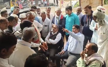 विधुत समस्या को लेकर प्रदर्शन, दिया समस्या समाधान का आश्वासन