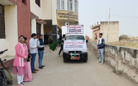 गोविन्दगढ़ में बाल विवाह जागरूकता रथ रवाना:तहसीलदार ने दिखाई हरी झंडी, बाल विवाह रोकथाम के लिए विशेष अभियान