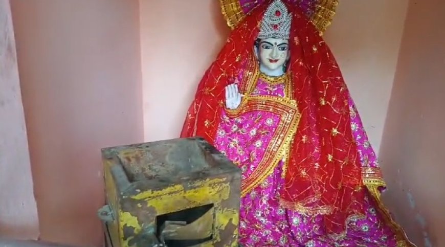 अब भगवान भी सुरक्षित नहीं! अरावली विहार के श्री श्री 108 सार्वजनिक शिव मंदिर में चोरी