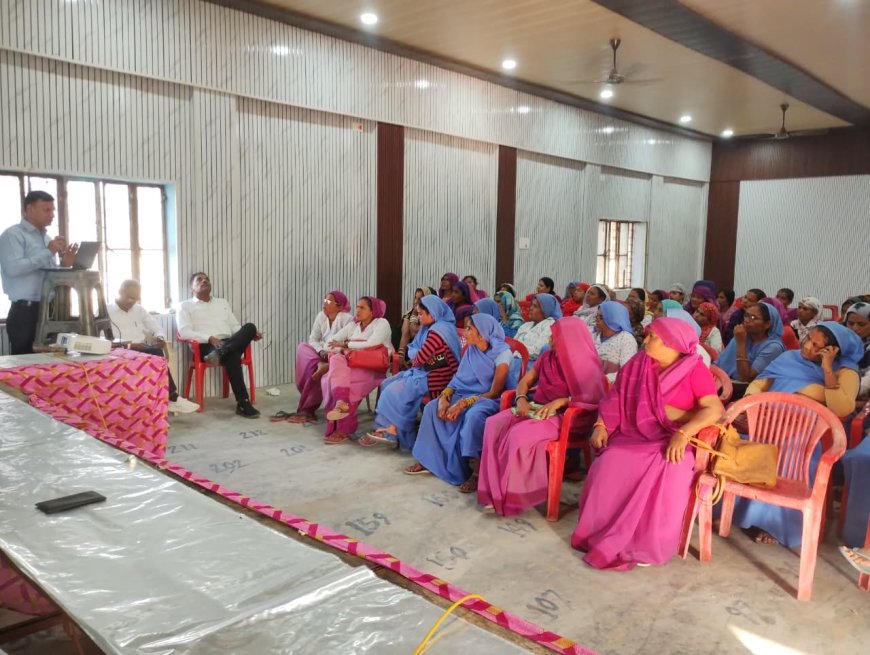 कठूमर में विशेष गहन पुनरीक्षण कार्यक्रम में  नियुक्त स्वयंसेवकों का प्रशिक्षण पांच सत्रों में हुआ आयोजित