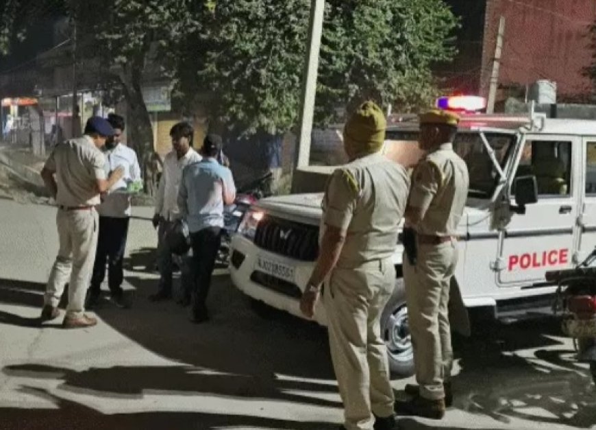 रामगढ़ में ट्रैफिक नियम तोड़ने वालों के काटे चालान: मुख्य रास्तों पर नाकाबंदी कर चेकिंग की