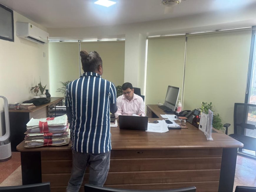 रिजर्व जमीन पर हुए अवैध निर्माण को तोड़ने व अवैध पट्टो को निरस्त करने की मांग को लेकर सौंपा ज्ञापन