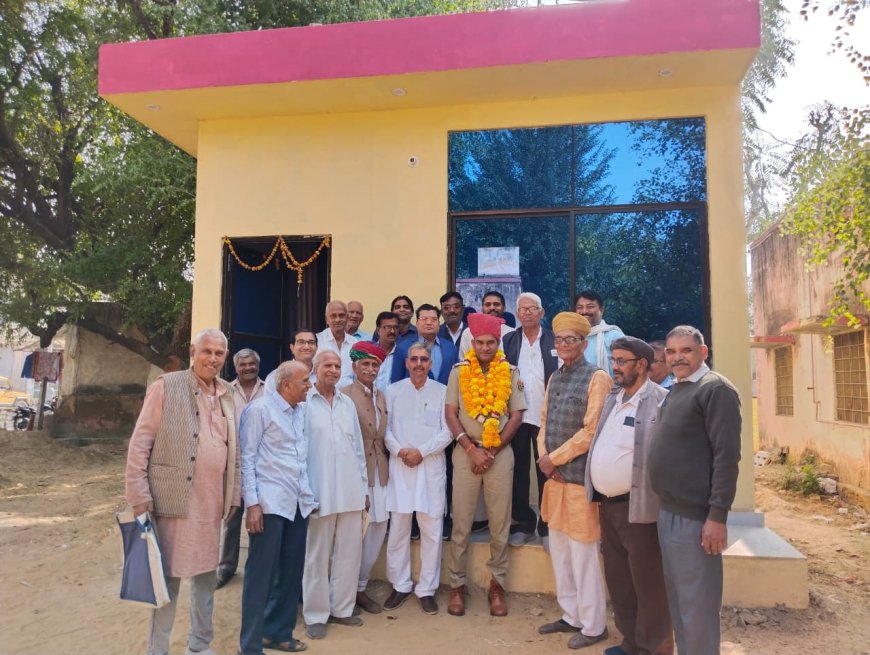 उदयपुरवाटी नवागंतुक थानाधिकारी रामपाल मीणा का समाज के लोगों ने किया भव्य सम्मान