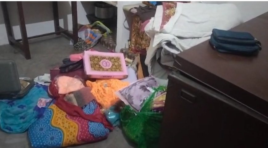 रात्रि गश्त की ढोल में पोल पूर्व विधायक के घर से कुछ दूरी पर बंद मकान में  डेढ़ से दो लाख की नकदी व जेवरात पार