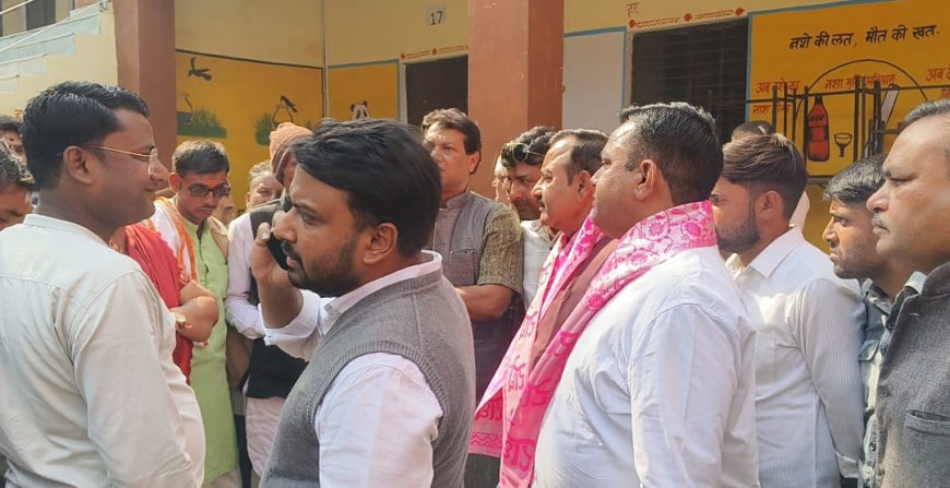 बयाना में ‘150 यूनिट मार्च’ कार्यक्रम के दौरान हंगामा, दो गुटों में तकरार के बीच दोबारा शुरू हुआ कार्यक्रम