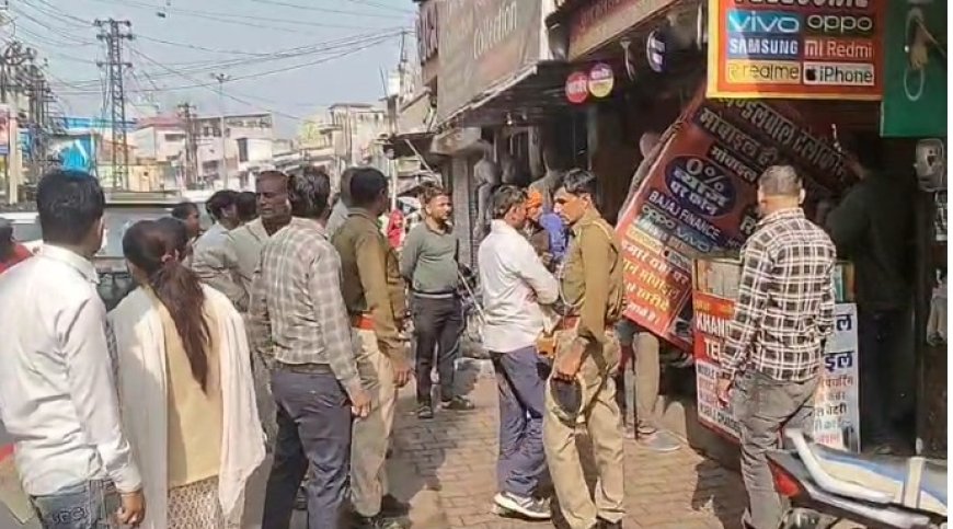 नगर निगम से अशोक टॉकीज तक चला अतिक्रमण हटाओ अभियान, व्यापारियों में हड़कंप