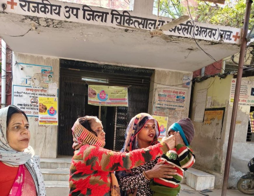 कठूमर में राष्ट्रीय पल्स पोलियो अभियान में बच्चों को पिलाई दो बूंद जिंदगी की