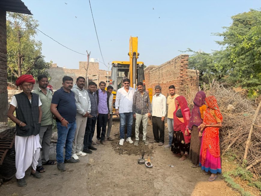 सड़क निर्माण शुरू होने पर नेता प्रतिपक्ष मेवाड़ा का वार्डवासियों ने जताई आभार 