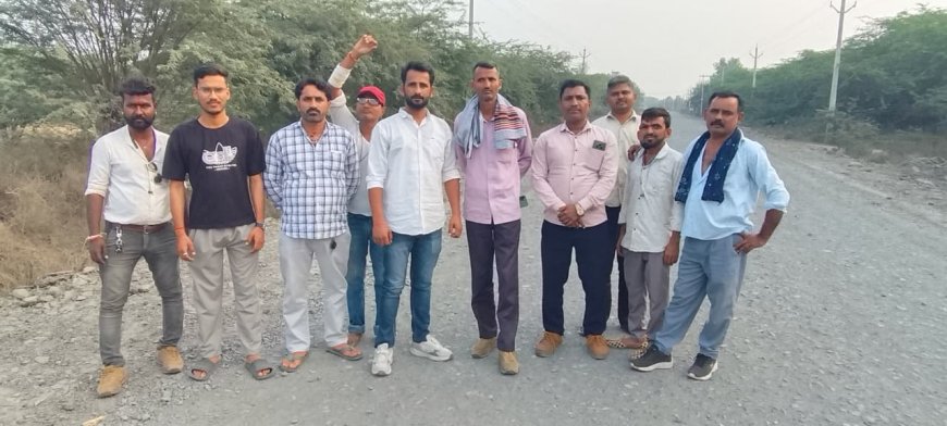 निर्माणाधीन सड़क पर उड़ती धूल बनी मुसीबत सांडेराव-कोसेलाव तखतगढ मार्ग पर नहीं तो दो दिसंबर को किया जाएगा विशाल घरना प्रदर्शन