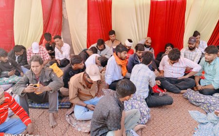 झुंझुनू गोपाल गोशाला के सामने धरना जारी, गौसंरक्षण दल 4646 ने जिला कलेक्टर के नाम सौंपा ज्ञापन