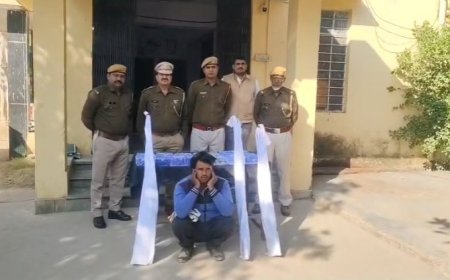 अंतर्राज्यीय अवैध हथियार सप्लाई का भंडाफोड़  पुलिस ने किया तस्कर गिरफ्तार, बड़ी मात्रा में हथियार-कारतूस बरामद