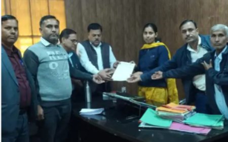 बड़ौदामेव में बंदर-कुत्तों का आतंक: निजी शिक्षा संस्थान संघ ने ईओ को ज्ञापन सौंपा, पकड़ने की मांग की