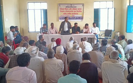 किसानों को दी जैविक खेती की जानकारी: तिलहन योजना कार्यशाला में बीज उपचार का महत्व बताया