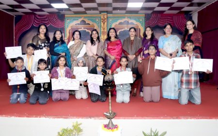 महिला कल्याण संगठन उत्तर मध्य रेलवे आगरा मंडल के तत्वधान में पुरस्कार वितरण समारोह का आयोजन