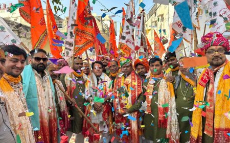 श्याम बाबा के जयकारों से गूंज उठा महुवा, महिलाओं ने सिर पर कलश धारण कर बढ़ाई यात्रा की शोभा