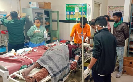 चलती ट्रेन से गिरा युवक, गंभीर हालत में अजमेर रेफर