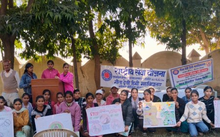 राष्ट्रीय सेवा योजना के पंचम दिवस पर स्वच्छ भारत के तहत श्रमदान कर सफाई की