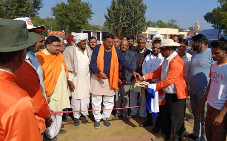 कोटकासिम सांसद खेल उत्सव क्रिकेट प्रतियोगिता का भव्य शुभारंभ