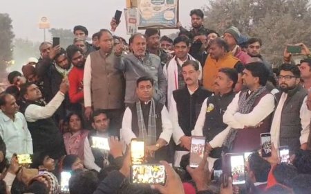 केन्द्रीय विद्यालय खोले जाने की मांग को लेकर प्रतिपक्ष नेता जूली सहित अन्य नेता पहुंचे दिया समर्थन; आमरण अनशन शुरू