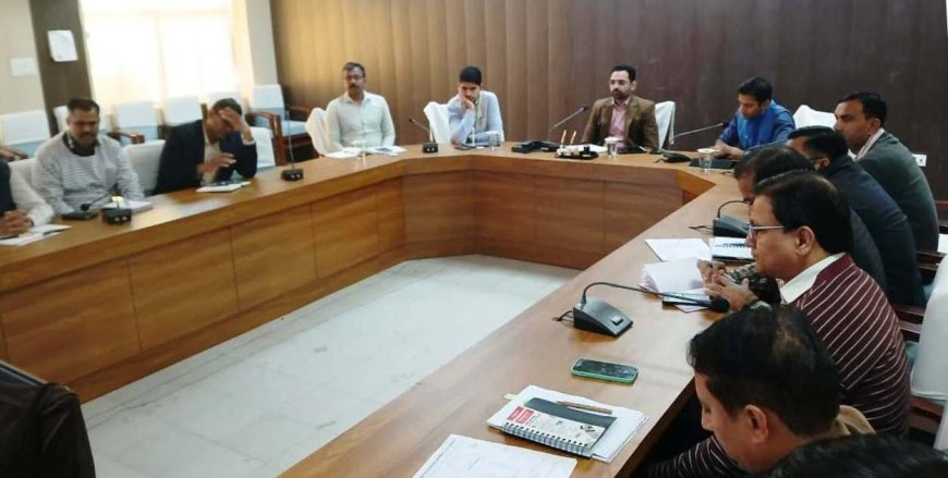 बजट घोषणाओं को धरातल पर उतारने को लेकर अधिकारी पूरी तरह गंभीर रहें -जिला कलक्टर