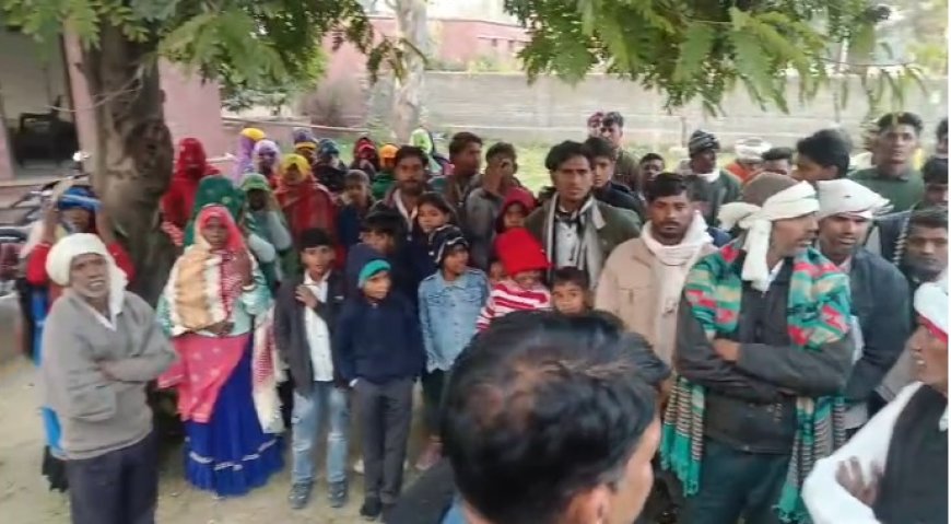 रैणी क्षेत्र के लुनिया का बास भुड़ा गांव में रास्ते के विवाद से ग्रामीण परेशान, प्रशासन से तत्काल समाधान की मांग जिला कलेक्टर को एक बार फिर से दिया  ज्ञापन