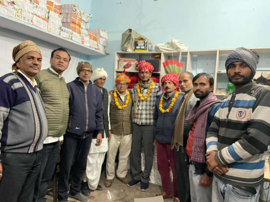 शौर्य दिवस के अवसर पर रैणी के कार सेवकों का किया सम्मान 