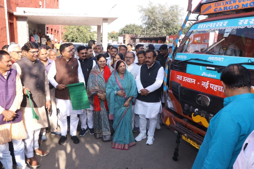 जिला प्रभारी मंत्री ने किया विधानसभा वार विकास रथों को रवाना, जिला प्रशासन ने ग्राम पंचायतवार किया रूटचार्ट निर्धारित