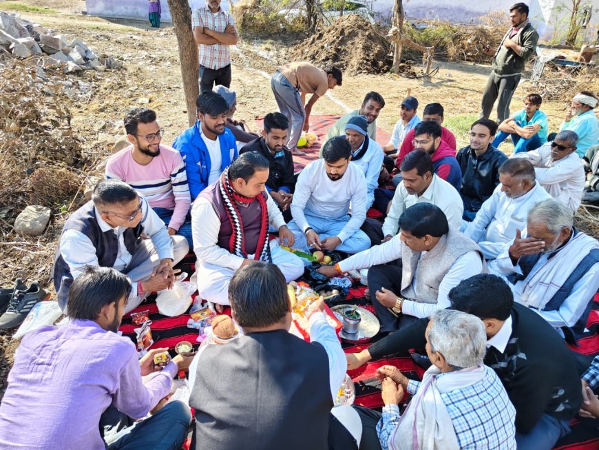 मौजपुर में बाबा श्याम के मंदिर की रखी नींव