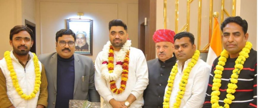 कांग्रेस अल्पसंख्यक प्रकोष्ठ जिलाध्यक्ष अली हुसैन टीपू ने प्रदेशाध्यक्ष एमडी. चोपदार से की शिष्टाचार भेंट