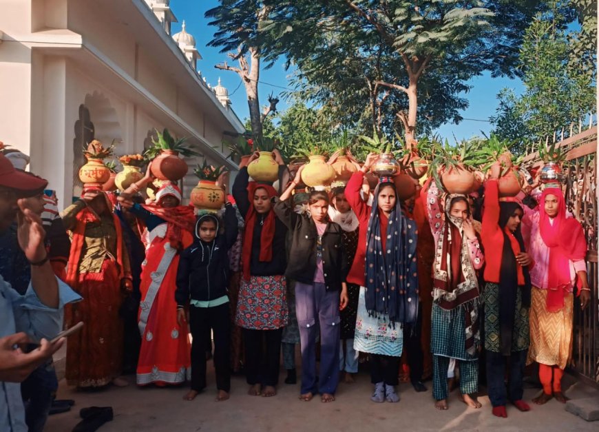 टिटपुरी के बेनामी संत आश्रम पर कलश यात्रा के साथ श्रीमद् भागवत कथा का हुआ शुभारंभ