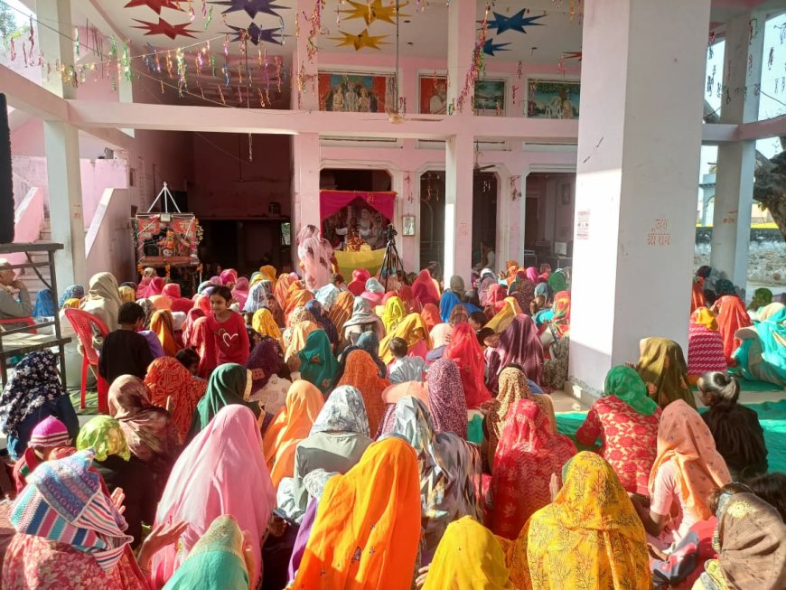 गोविंदगढ़ में श्रीमद्भागवत कथा का तीसरा दिन: पंडित नृत्यगोपाल शास्त्री ने युवाओं को भक्ति की प्रेरणा दी, प्रहलाद चरित्र का वर्णन किया