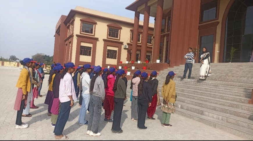 शिविर में दंत रोग विशेषज्ञ द्वारा दिया गया मौखिक स्वास्थ्य व रखरखाव का संदेश