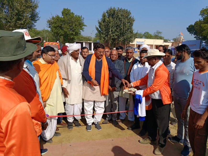 कोटकासिम सांसद खेल उत्सव क्रिकेट प्रतियोगिता का भव्य शुभारंभ