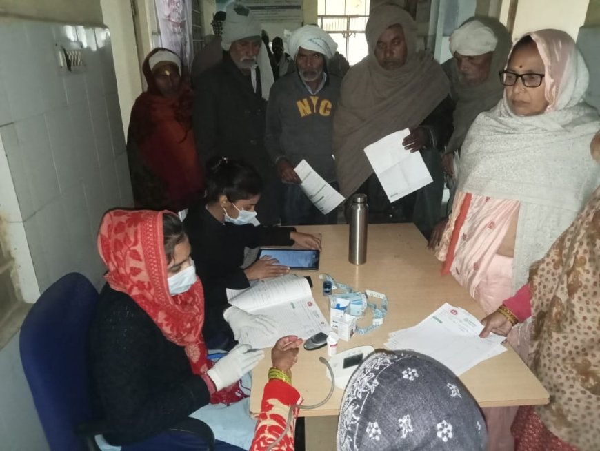 गोविंदगढ़ में लगा स्वास्थ्य शिविर, 104 मरीजों को मिला लाभ: विशेषज्ञ डॉक्टर्स ने बीपी, शुगर, स्पाइरोमीटर, समेत कई पेशेंट्स की जांच की