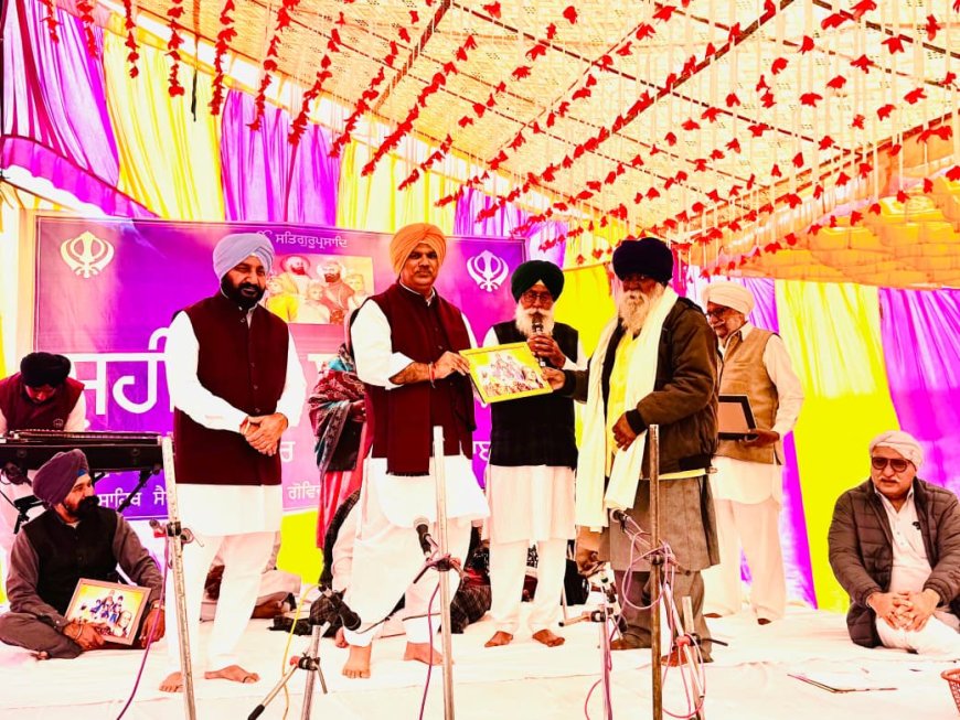 गुरुद्वारे में बुजुर्गों के चरणों में बैठकर मंत्री ने सुनीं बातें, बोले- "गुरुओं का बलिदान और त्याग ही मेरी प्रेरणा-पुंज"