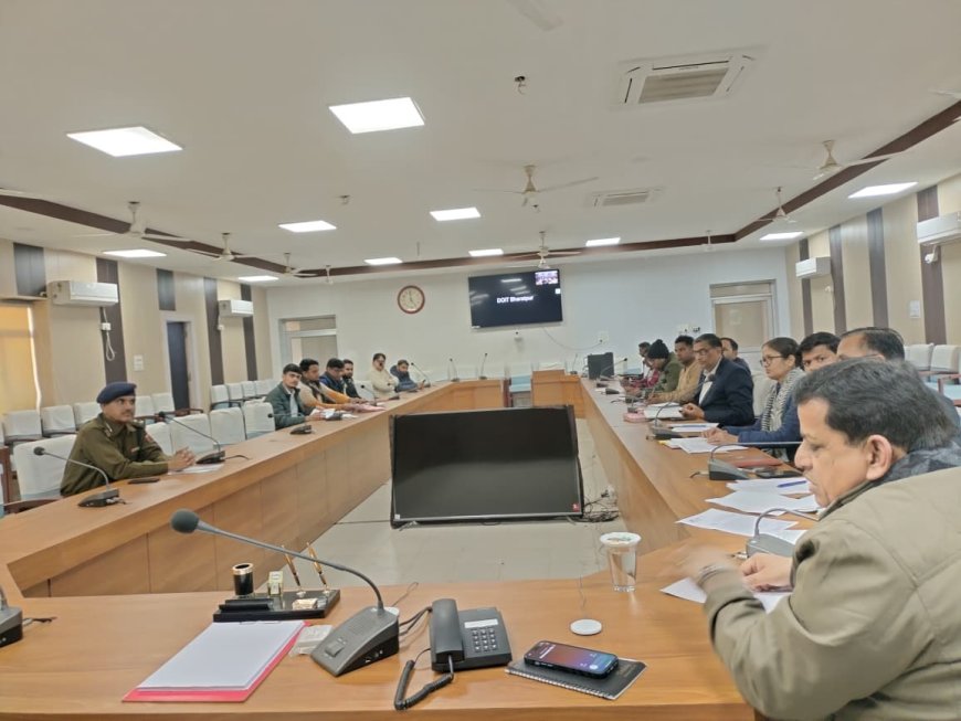 सडक दुर्घटनाओं को रोकने के लिए सभी विभाग समन्वय से करें कार्य -एडीएम