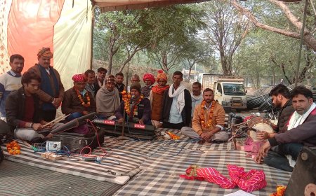 नववर्ष पर मनाया पौष बड़ा महोत्सव, बही भजनों की सरिता