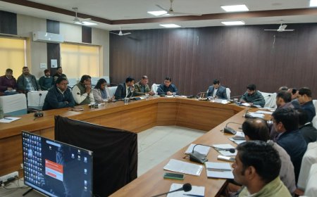 गणतंत्र दिवस समारोह की गतिविधियों में नयापन व रोचकता अपनाएं - जिला कलक्टर