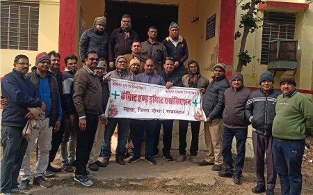 महुवा में औषधि लाइसेंस को लेकर दवा विक्रेताओं केमिस्ट एसोसिएशन के बैनर तले ने उपखंड अधिकारी को मंत्री के नाम सोपा ज्ञापन