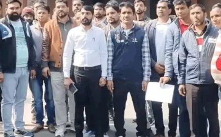 एंबुलेंस ड्राइवरों ने की परमानेंट करने की मांग:सीएम के नाम कलेक्टर को दिया ज्ञापन,बोले-2008 से कम सैलरी, गुजरा मुश्किल