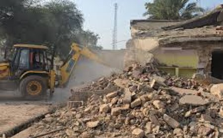 रामगढ़ में पुरानी तहसील इमारत तोड़ने का काम शुरू: 3 करोड़ की लागत से बनेगा नया भवन, सुरक्षित मिलेंगी आधुनिक सुविधाएं