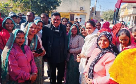 कठूमर में राजीविका को मिले दो नए ट्रैक्टर, विधायक खींची ने किया शुभारंभ